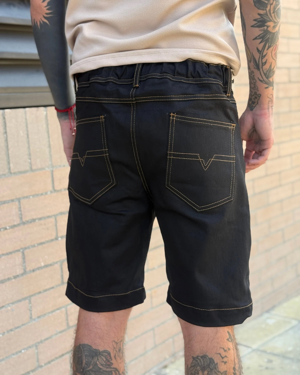 Bermuda black