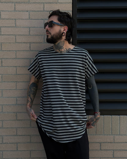 Camiseta ov black lines